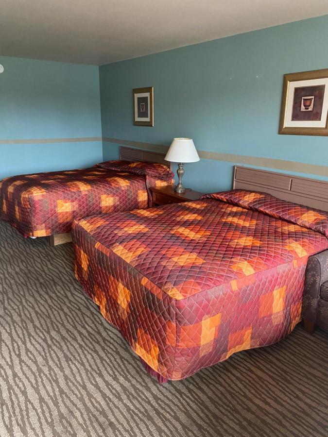 Malibu Inn Lake Delton Εξωτερικό φωτογραφία