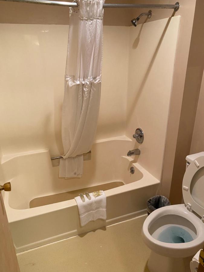 Malibu Inn Lake Delton Εξωτερικό φωτογραφία