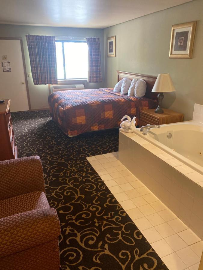 Malibu Inn Lake Delton Εξωτερικό φωτογραφία