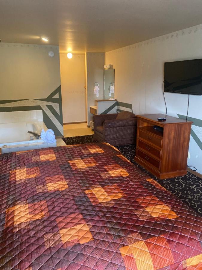 Malibu Inn Lake Delton Εξωτερικό φωτογραφία