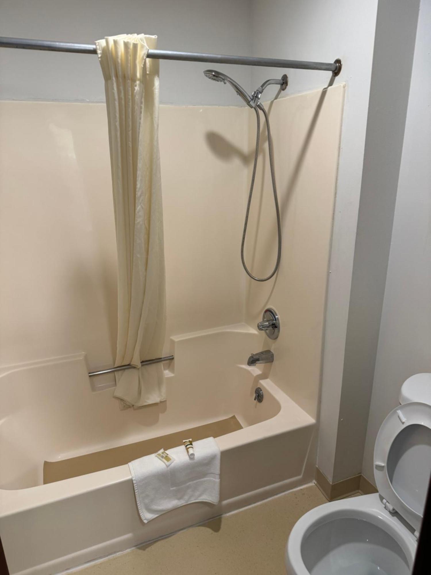 Malibu Inn Lake Delton Εξωτερικό φωτογραφία