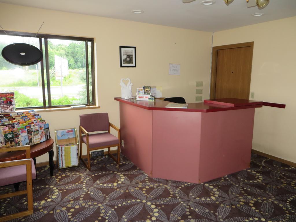 Malibu Inn Lake Delton Εξωτερικό φωτογραφία