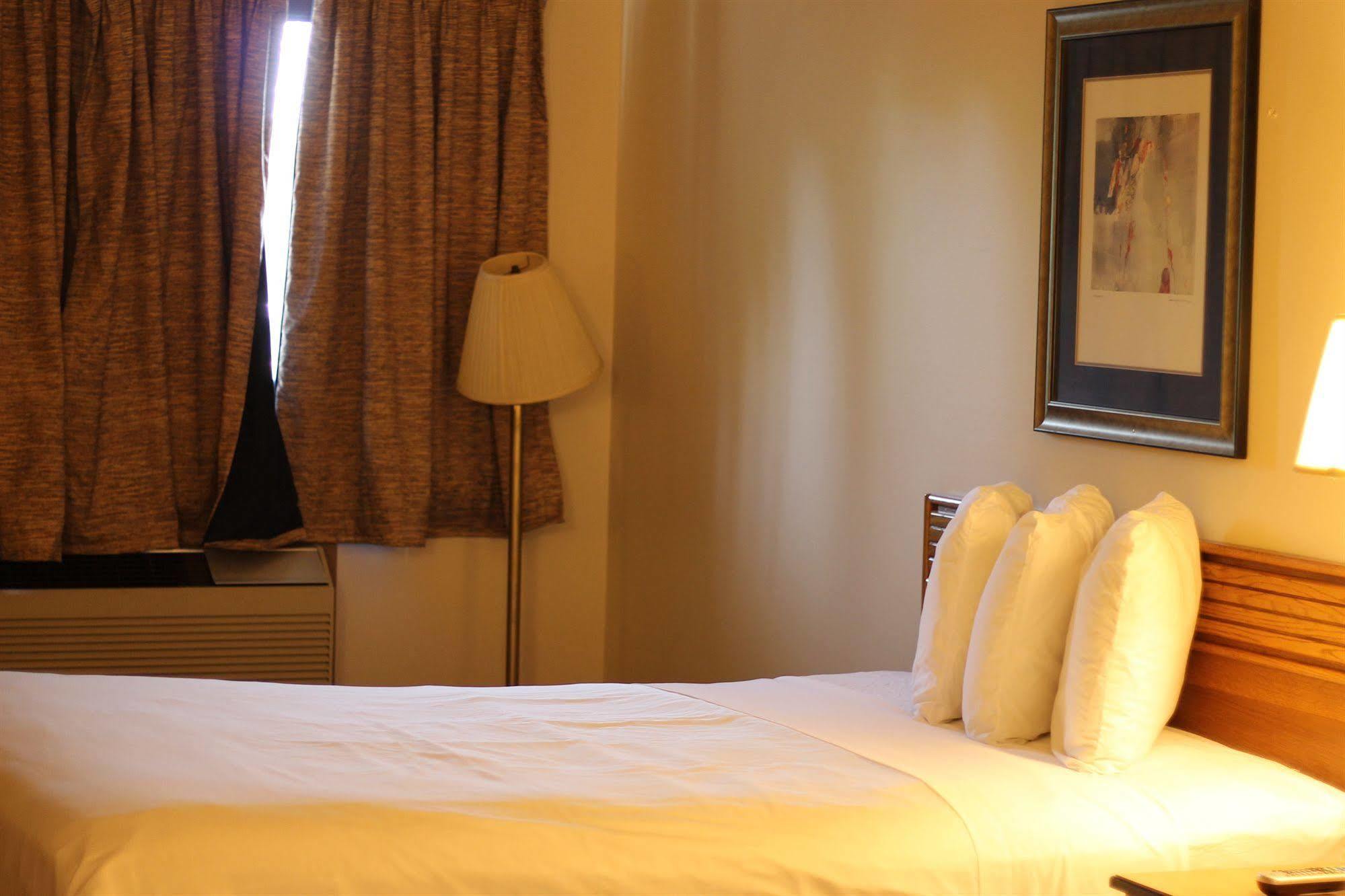 Malibu Inn Lake Delton Εξωτερικό φωτογραφία