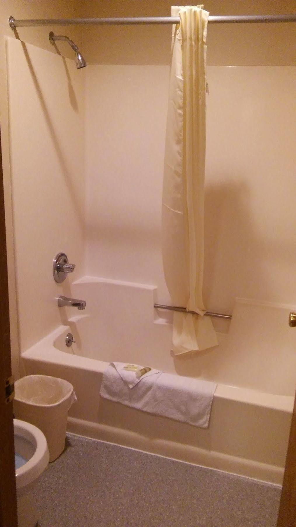 Malibu Inn Lake Delton Εξωτερικό φωτογραφία