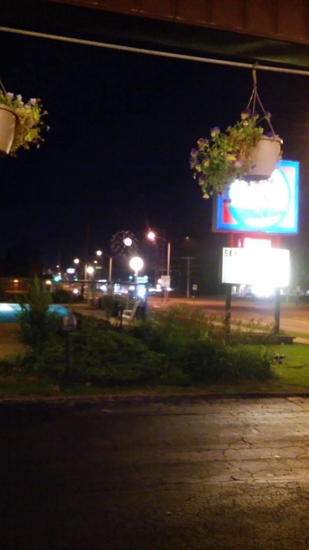 Malibu Inn Lake Delton Εξωτερικό φωτογραφία